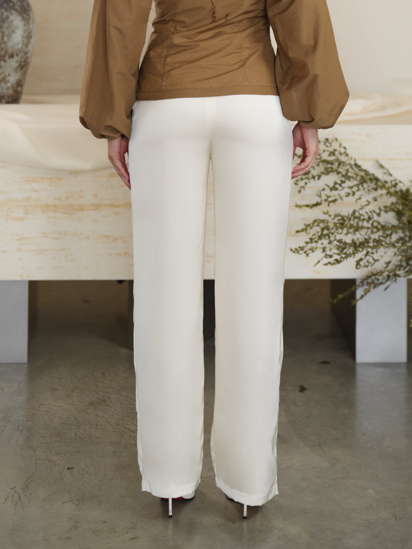 Zyra Satin Trousers in White Pansy