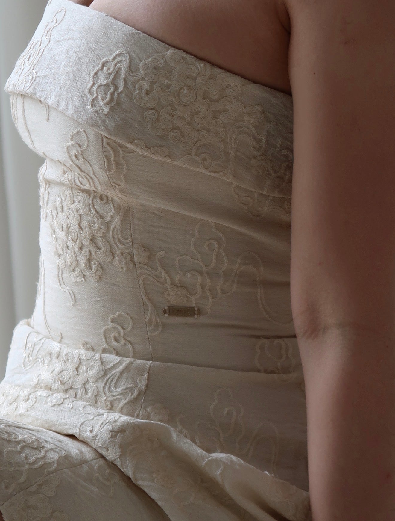 Freesia Hourglass Dress | Ivory